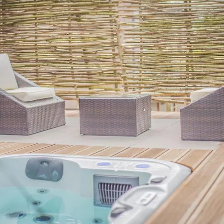 Chalet Le Fruit Du Chene In With Hot Tub And Views
