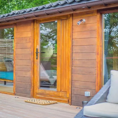 Дом отдыха Chalet Le Fruit Du Chene In With Hot Tub And Views *